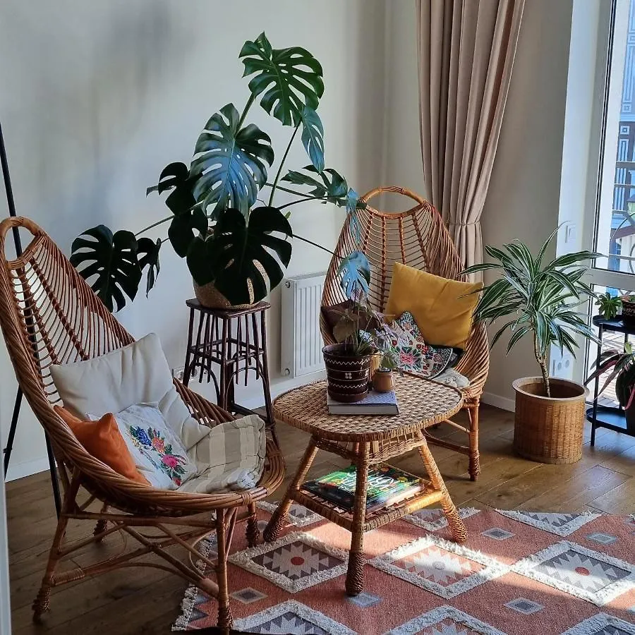 Kyiv Jungle Apartment
