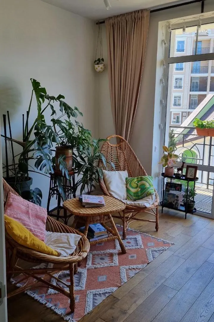 Kyiv Jungle Apartment